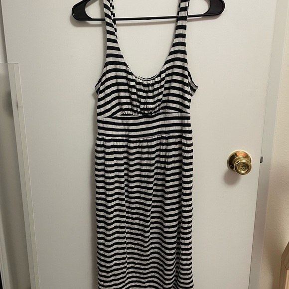 Apt 9 black and white stripes dress medium - Picture 5 of 6